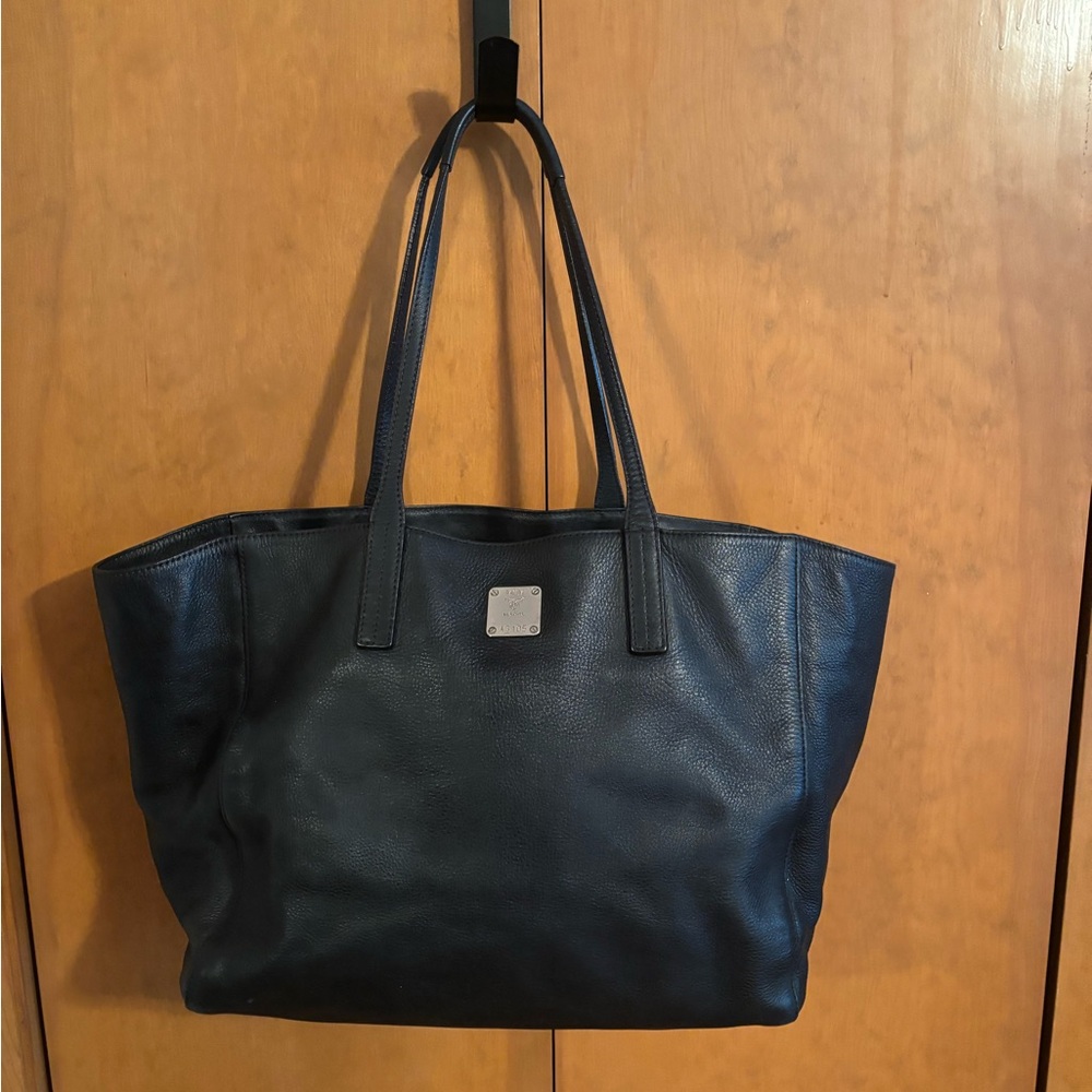 MCM Black Leather Tote Bag – Large Shopper